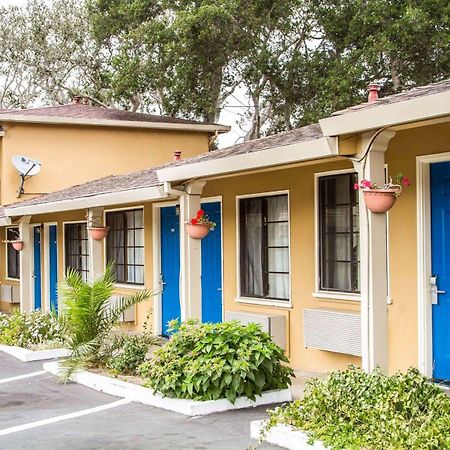 Rodeway Inn Monterey Near Fairgrounds Buitenkant foto