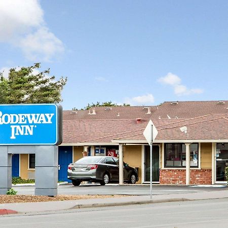 Rodeway Inn Monterey Near Fairgrounds Buitenkant foto