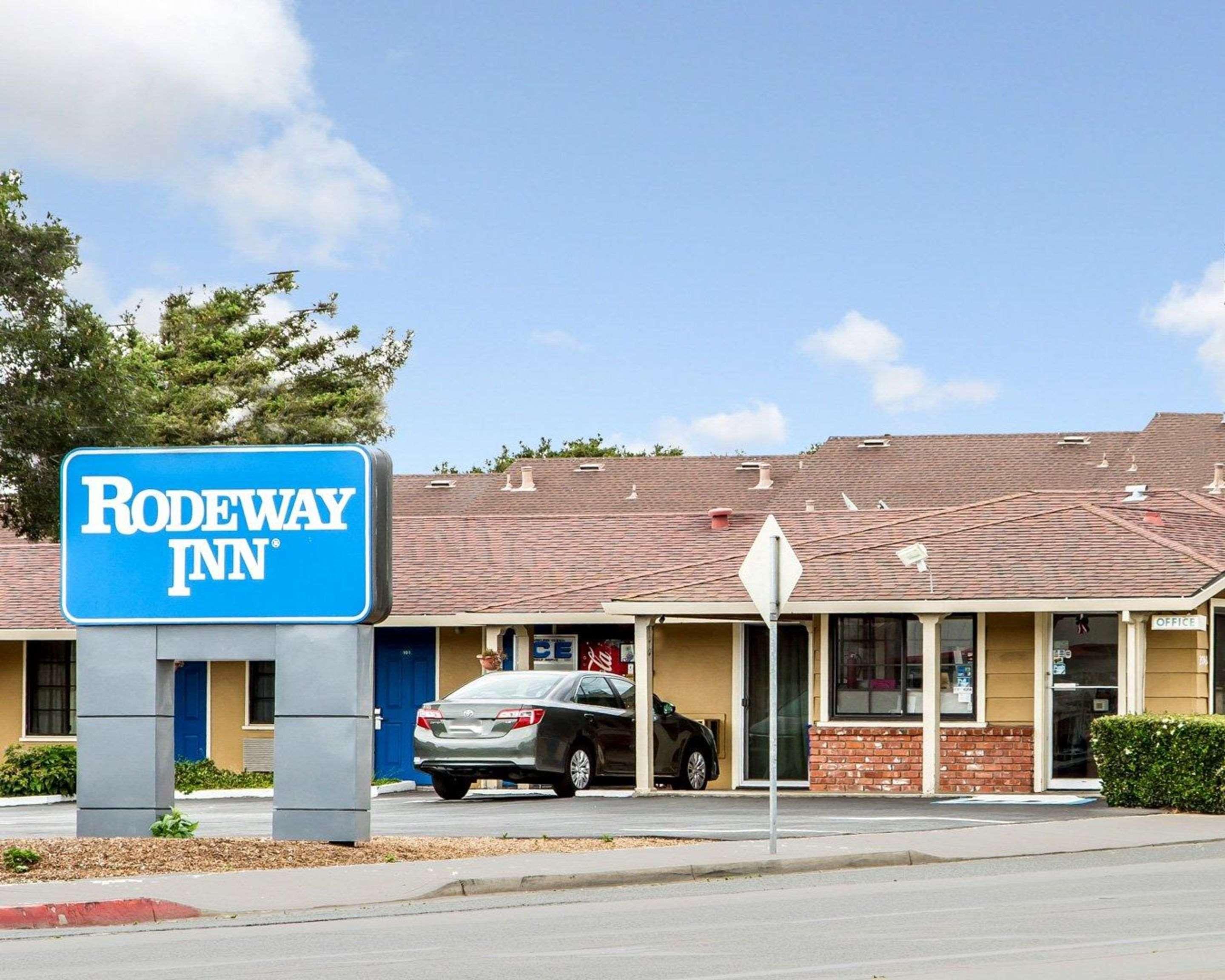 Rodeway Inn Monterey Near Fairgrounds Buitenkant foto